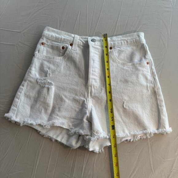 Levi‘s White Denim Distressed High Rise Ribcage Women's Shorts Size 27 - Picture 10 of 11